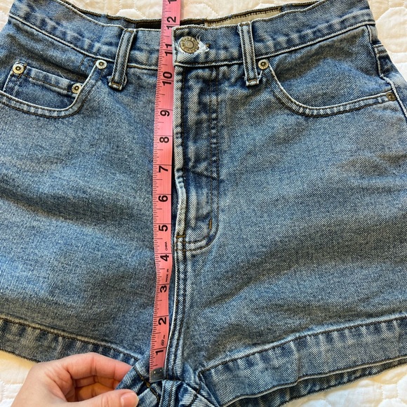 Vintage high rise jean shorts - Picture 6 of 8